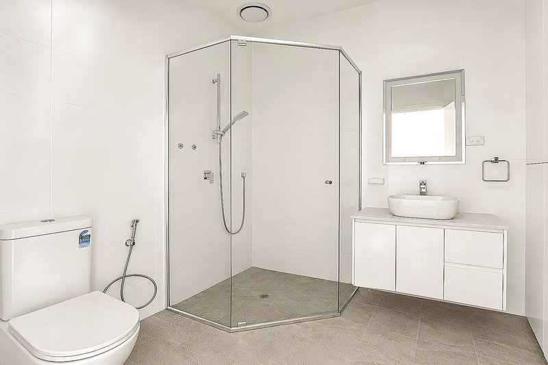Photo - 3 Glenbrook Crescent, Georges Hall NSW 2198 - Image 9