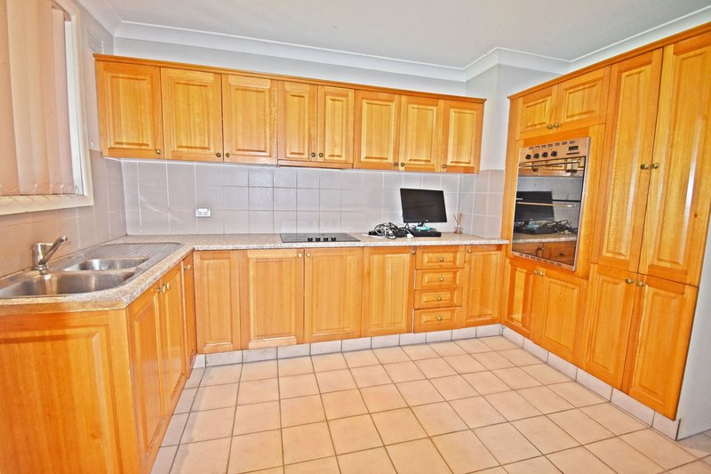 Photo - 3 Glenbrook Crescent, Georges Hall NSW 2198 - Image 3