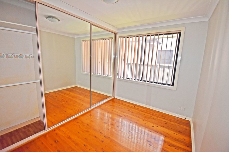 Photo - 3 Glenbrook Crescent, Georges Hall NSW 2198 - Image 8