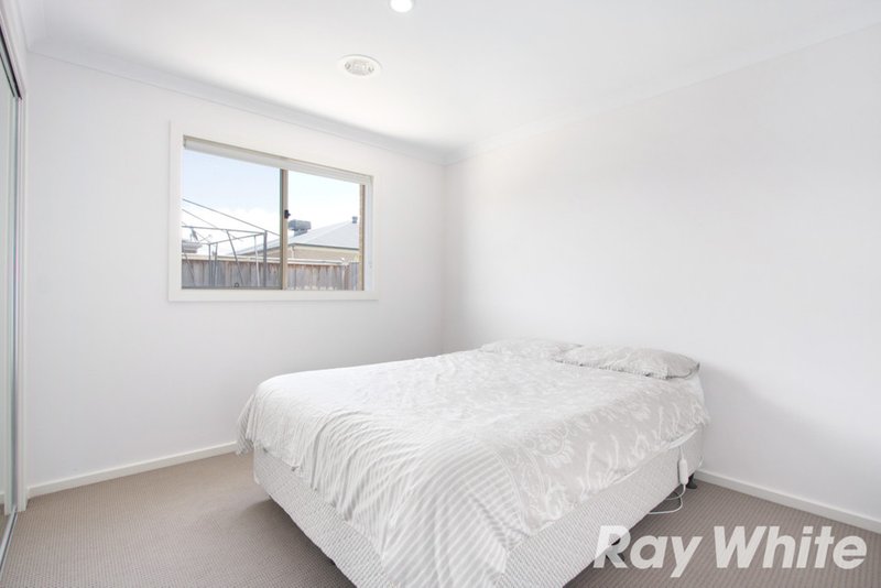 Photo - 3 Glenelg Street, Clyde North VIC 3978 - Image 9