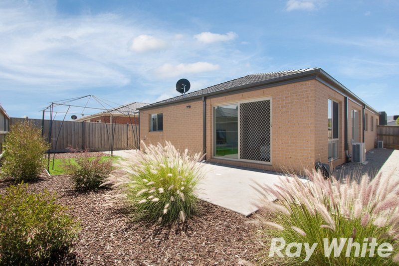 Photo - 3 Glenelg Street, Clyde North VIC 3978 - Image 10