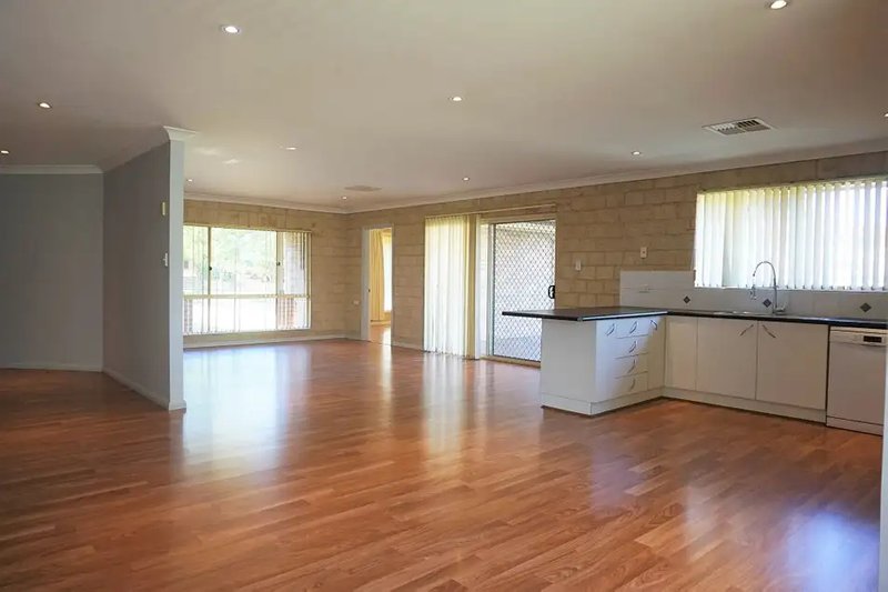 Photo - 3 Glenrowan Drive, Harrington Park NSW 2567 - Image 4