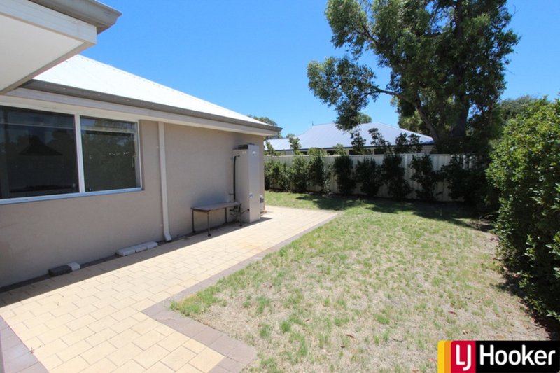 Photo - 3 Golden Grove, Coodanup WA 6210 - Image 16