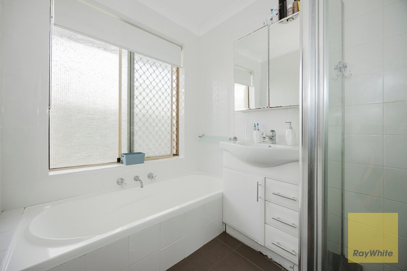 Photo - 3 Goldfinch Grove, Ballajura WA 6066 - Image 12