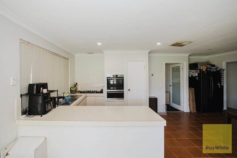 Photo - 3 Goldfinch Grove, Ballajura WA 6066 - Image 18