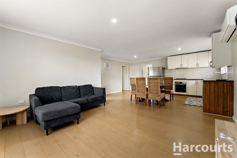 Photo - 3 Gollan Place, Coodanup WA 6210 - Image 5