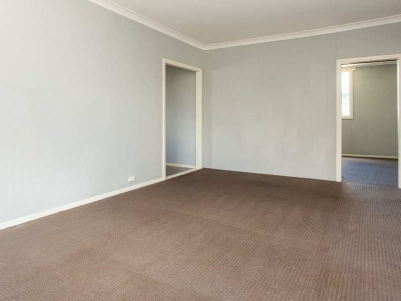 Photo - 3 Gordon Ave , Cessnock NSW 2325 - Image 6