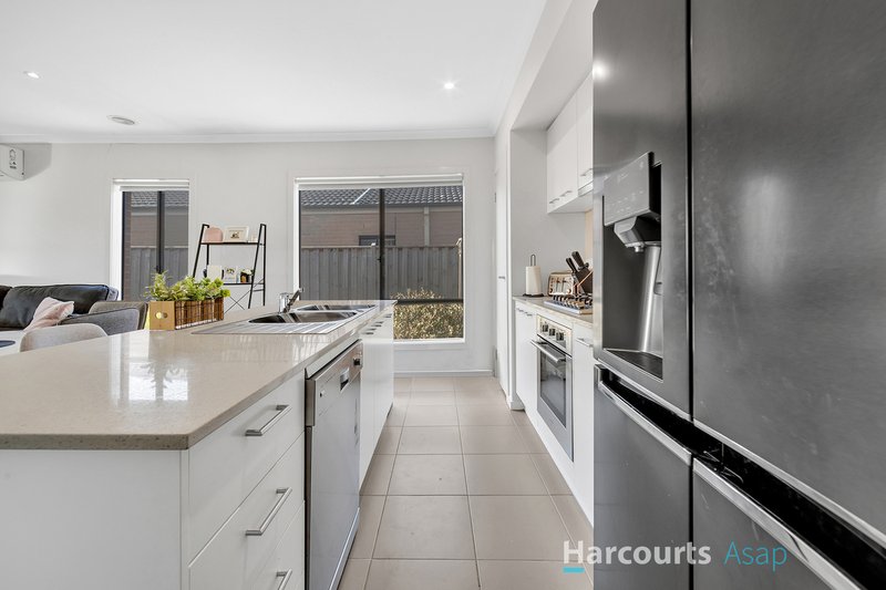 Photo - 3 Gossamer Way, Narre Warren South VIC 3805 - Image 9