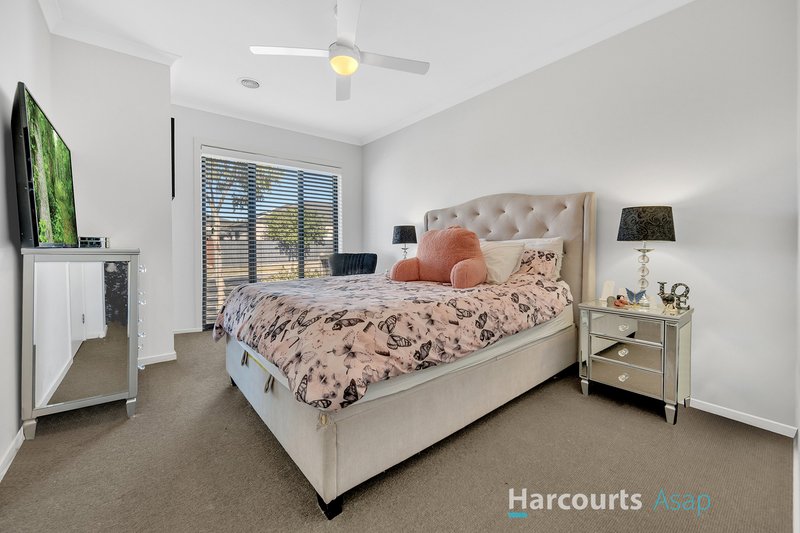 Photo - 3 Gossamer Way, Narre Warren South VIC 3805 - Image 10