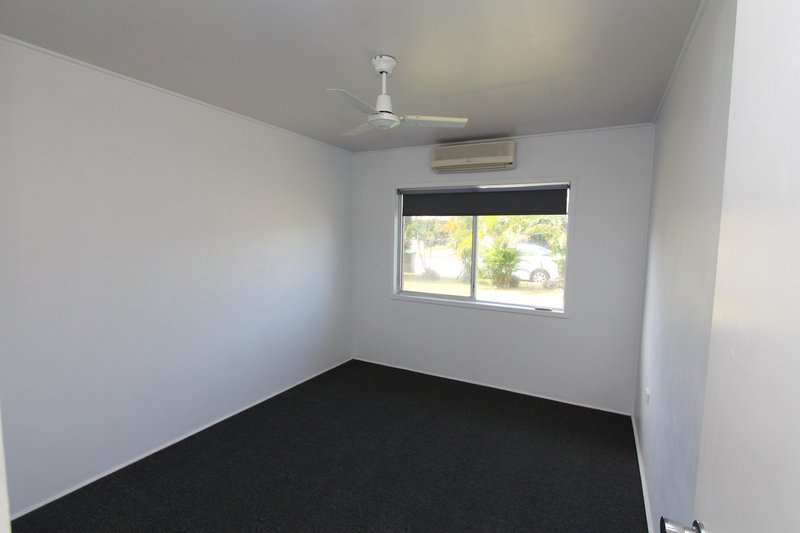 Photo - 3 Gould Place, Ayr QLD 4807 - Image 9