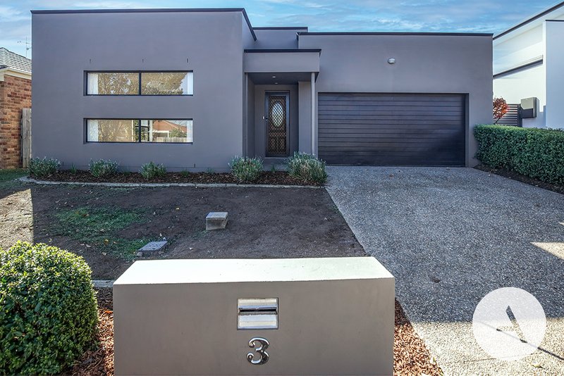 Photo - 3 Gouldsmith Street, Dunlop ACT 2615 - Image 3