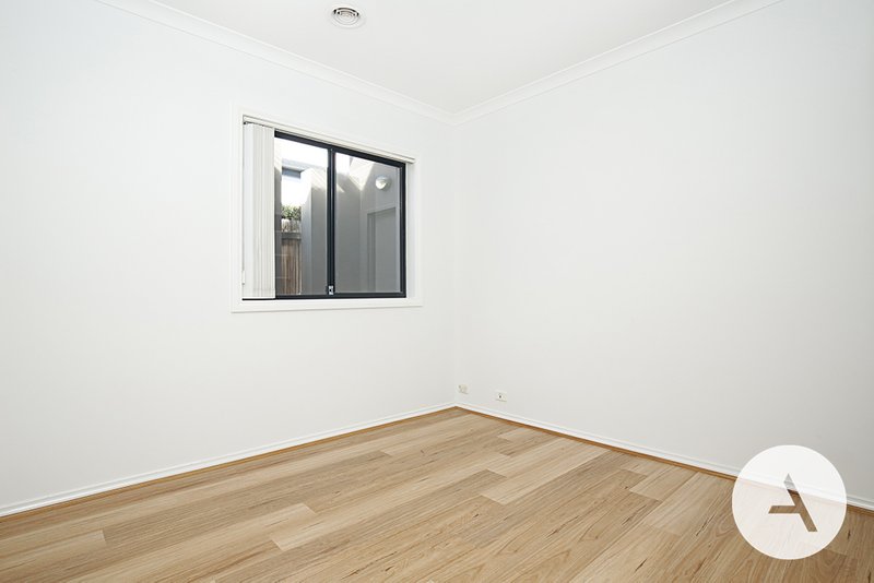 Photo - 3 Gouldsmith Street, Dunlop ACT 2615 - Image 12