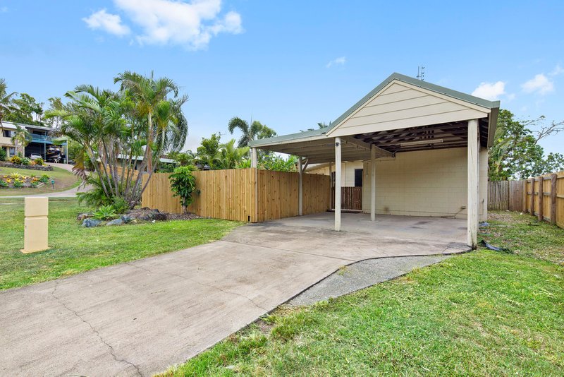 Photo - 3 Grace Avenue, Cannonvale QLD 4802 - Image 3