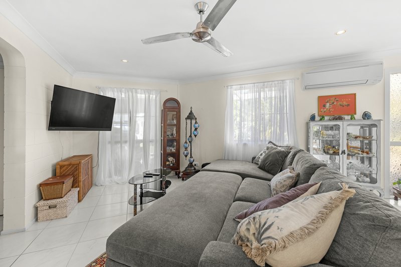 Photo - 3 Grace Avenue, Cannonvale QLD 4802 - Image 7