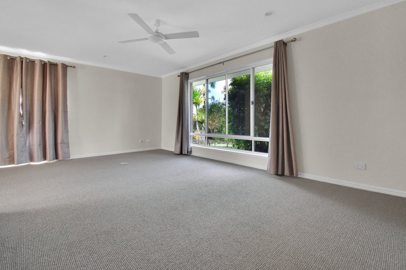 Photo - 3 Grace Court, Pelican Waters QLD 4551 - Image 4