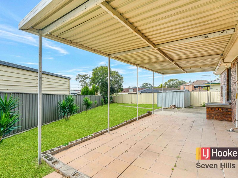 Photo - 3 Grady Gardens, Smithfield NSW 2164 - Image 12