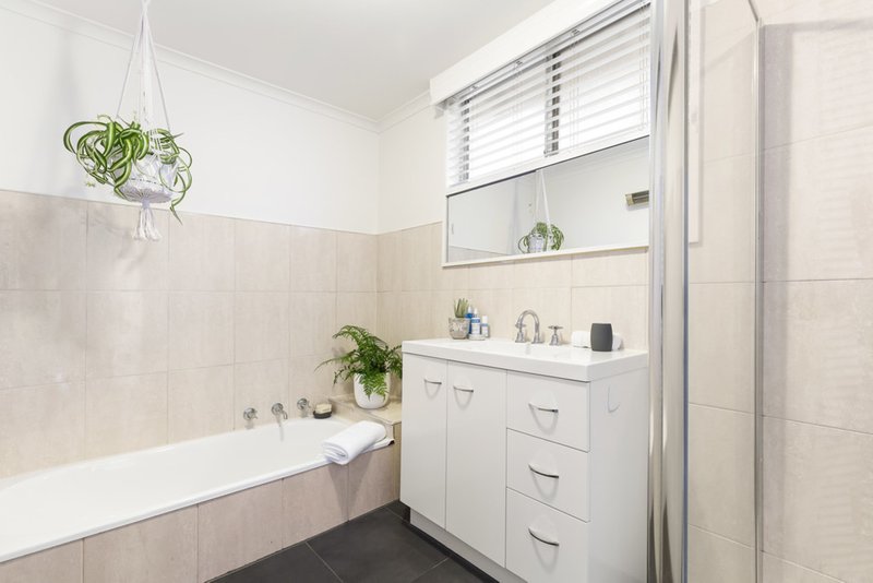 Photo - 3 Grant Street, Oakleigh VIC 3166 - Image 5