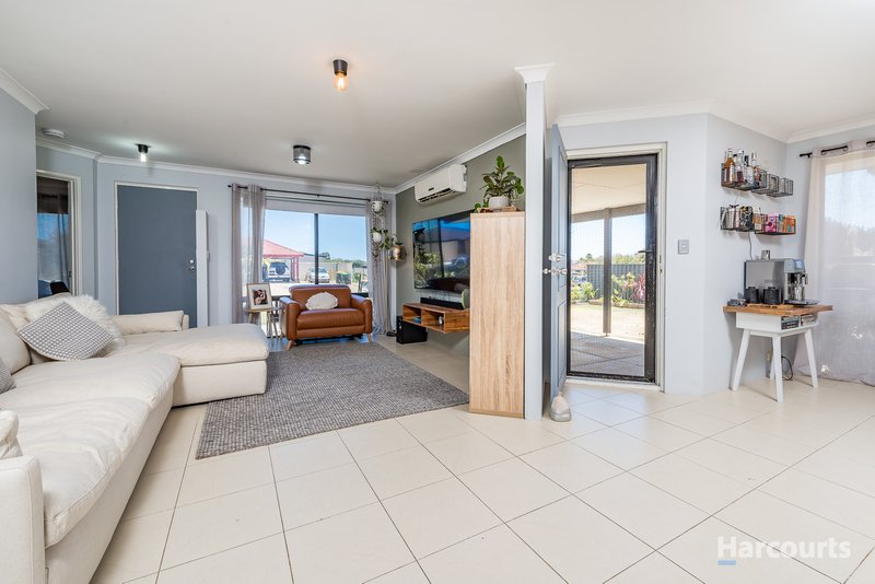 Photo - 3 Grassy Way, Quinns Rocks WA 6030 - Image 3