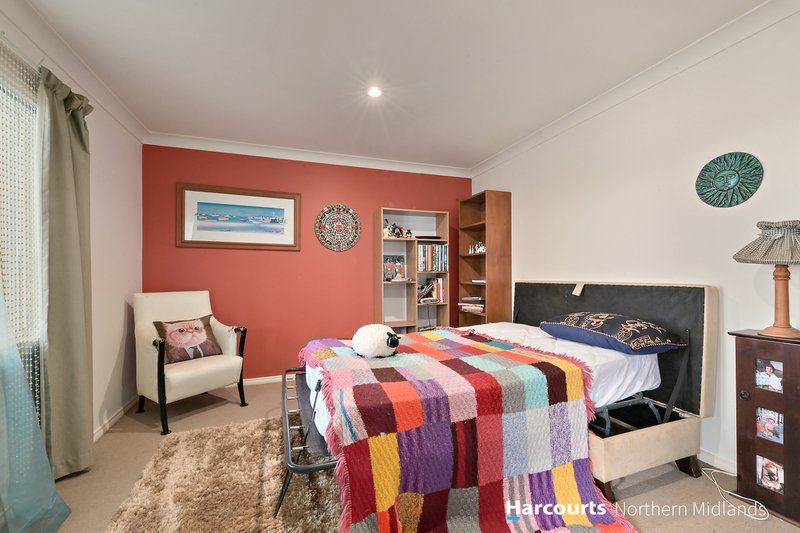 Photo - 3 Gray Street, Avoca TAS 7213 - Image 3