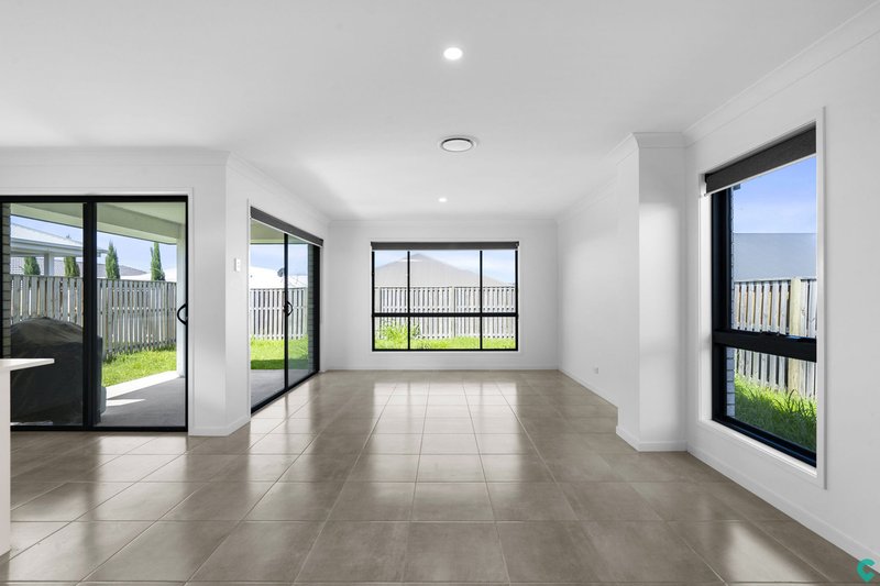 Photo - 3 Great Sandy Circuit, Pimpama QLD 4209 - Image 3