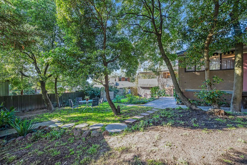 Photo - 3 Greenbriar Avenue, Wheelers Hill VIC 3150 - Image 9