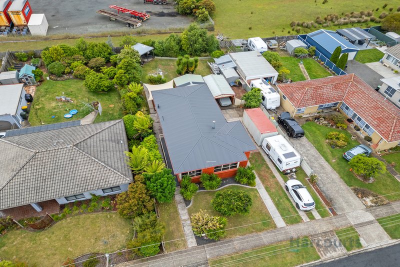 Photo - 3 Greenway Avenue, Devonport TAS 7310 - Image 14