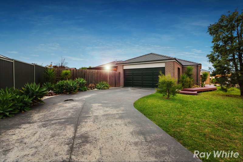 Photo - 3 Greenway Drive, Pakenham VIC 3810 - Image 2