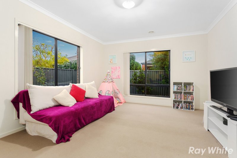 Photo - 3 Greenway Drive, Pakenham VIC 3810 - Image 10