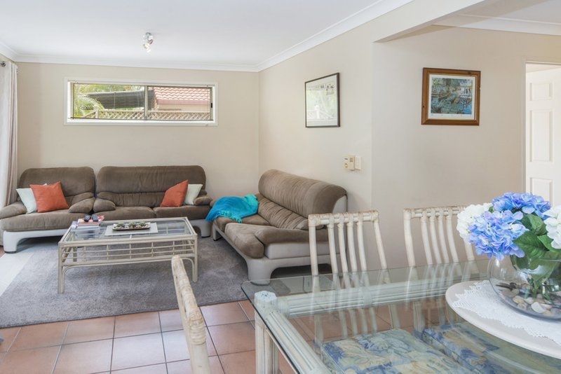 Photo - 3 Greenwich Court, Runaway Bay QLD 4216 - Image 6