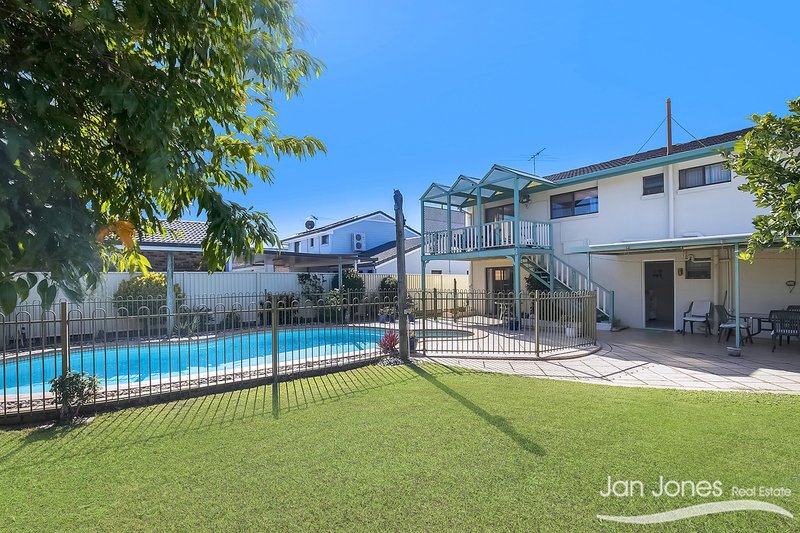 Photo - 3 Gretel Ct , Newport QLD 4020 - Image 17