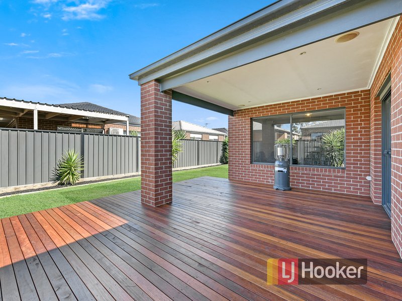 Photo - 3 Haflinger Avenue, Clyde North VIC 3978 - Image 9