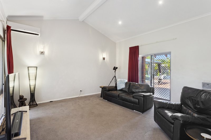 Photo - 3 Hakea Place, Sorrento WA 6020 - Image 5