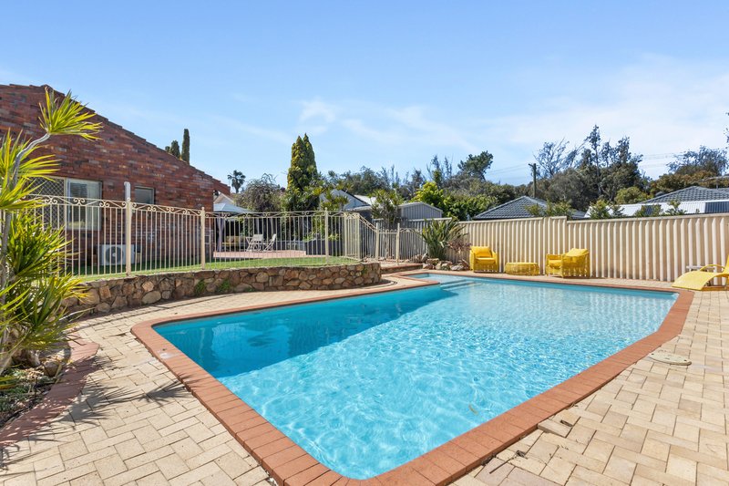 Photo - 3 Hakea Place, Sorrento WA 6020 - Image 21