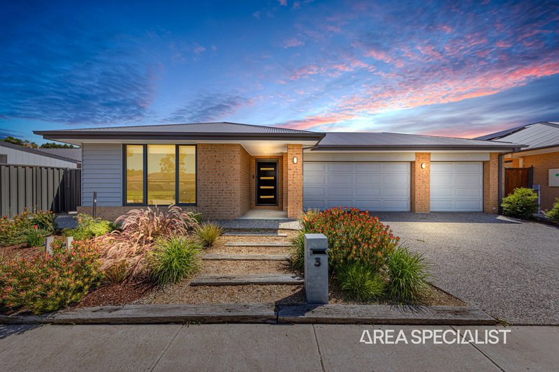 Photo - 3 Hakuba Way, Pakenham VIC 3810 - Image 2