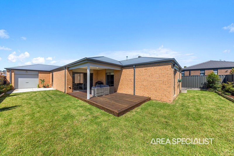 Photo - 3 Hakuba Way, Pakenham VIC 3810 - Image 8