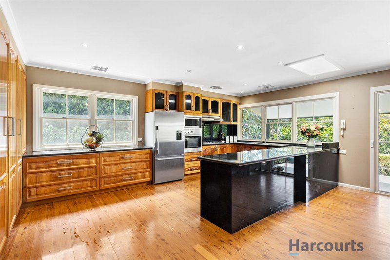 Photo - 3 Halcyon Drive, Wheelers Hill VIC 3150 - Image 5