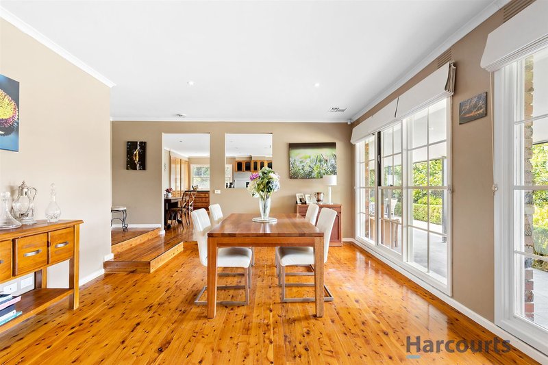 Photo - 3 Halcyon Drive, Wheelers Hill VIC 3150 - Image 6