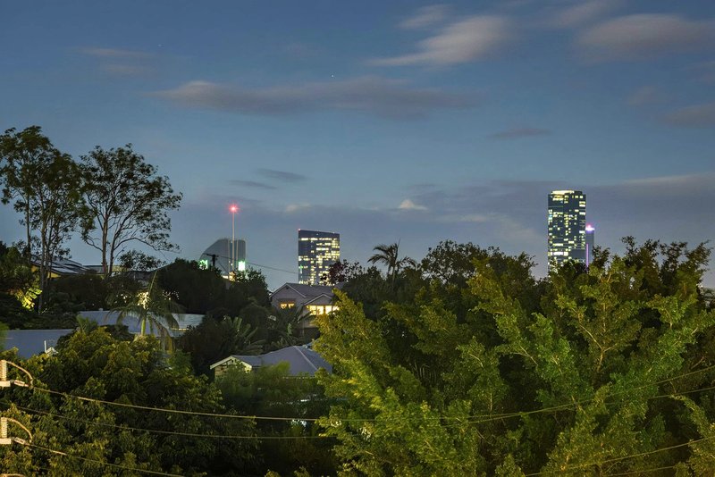 Photo - 3 Hall Avenue, Norman Park QLD 4170 - Image 6