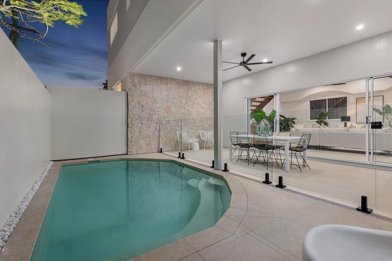 Photo - 3 Hall Avenue, Norman Park QLD 4170 - Image 16