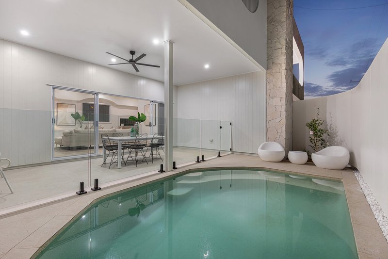 Photo - 3 Hall Avenue, Norman Park QLD 4170 - Image 17