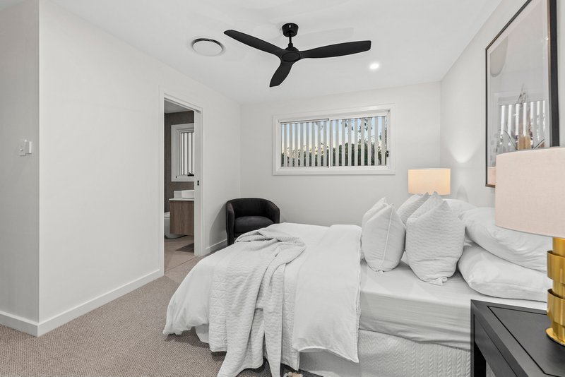 Photo - 3 Hall Avenue, Norman Park QLD 4170 - Image 22