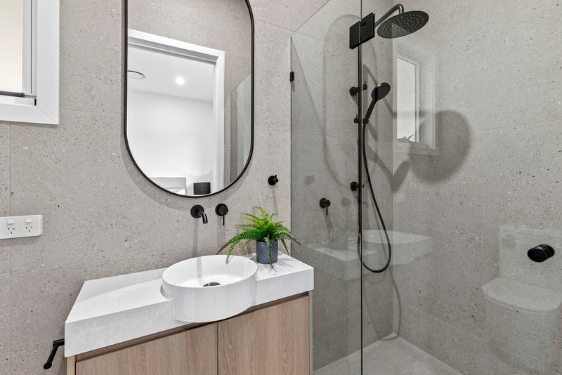 Photo - 3 Hall Avenue, Norman Park QLD 4170 - Image 26