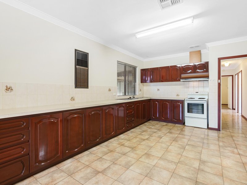 Photo - 3 Halvorson Road, Morley WA 6062 - Image 13