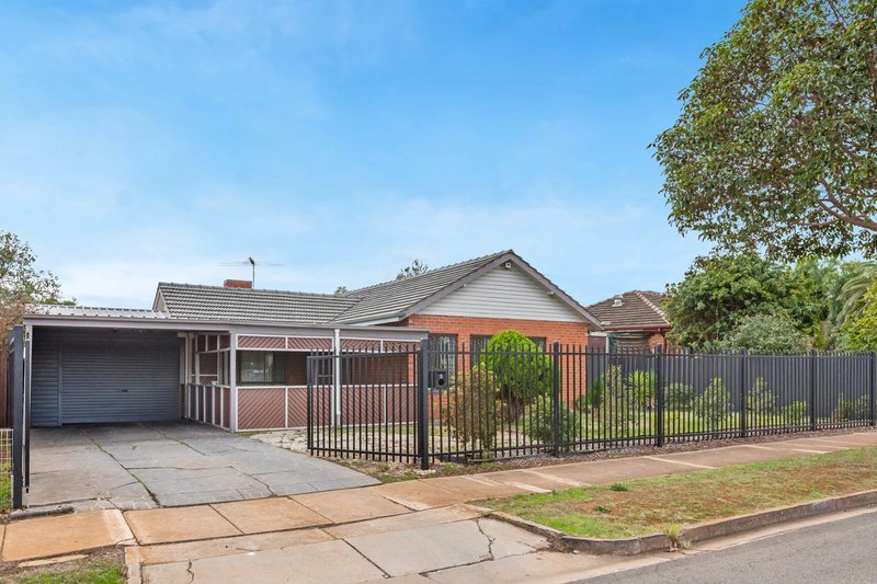 Photo - 3 Hamblynn Road, Elizabeth Downs SA 5113 - Image 1