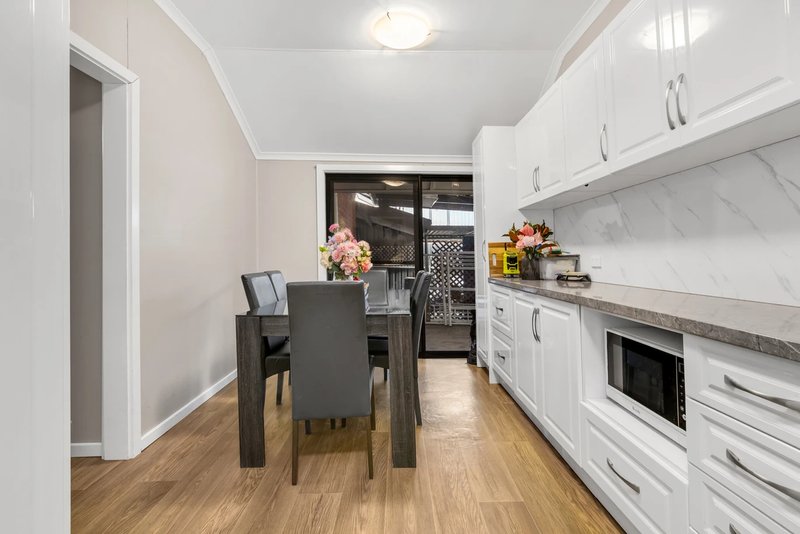 Photo - 3 Hamblynn Road, Elizabeth Downs SA 5113 - Image 6