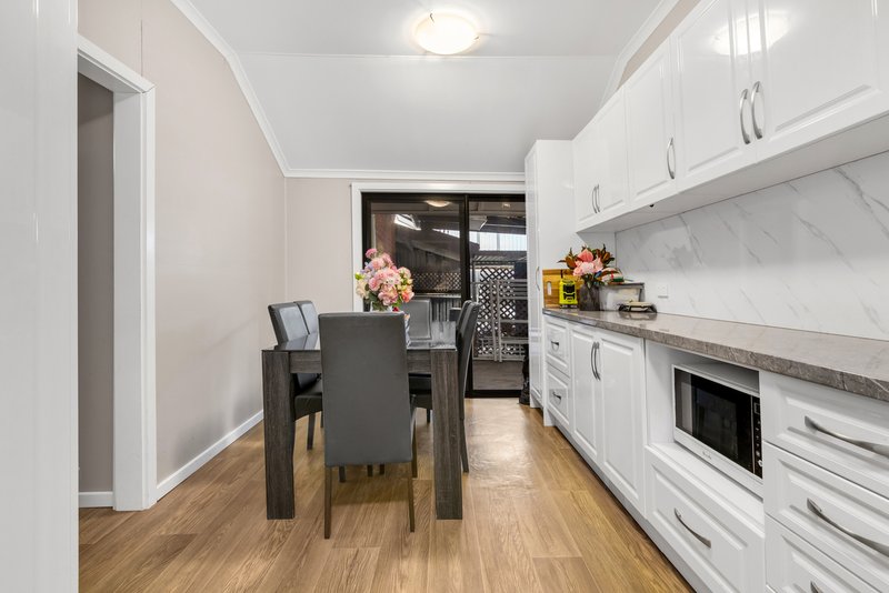 Photo - 3 Hamblynn Road, Elizabeth Downs SA 5113 - Image 4