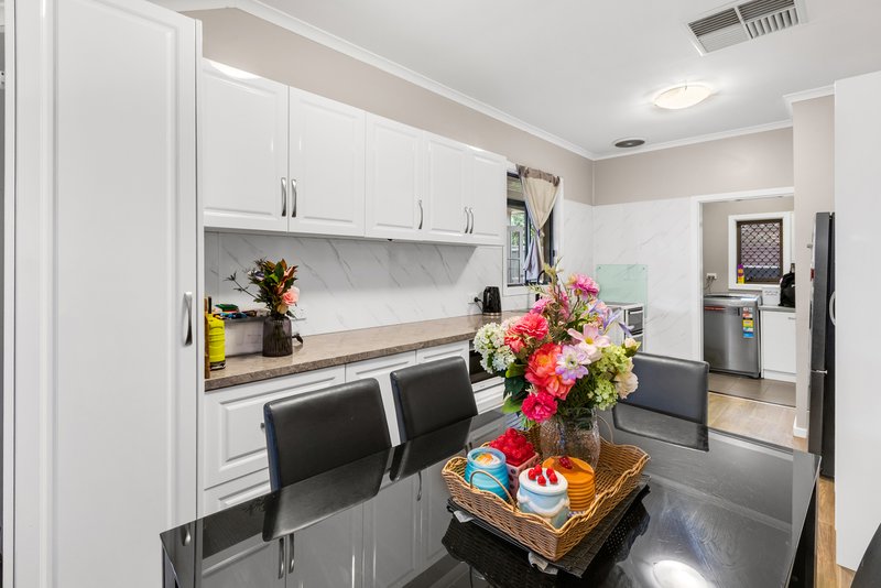 Photo - 3 Hamblynn Road, Elizabeth Downs SA 5113 - Image 7