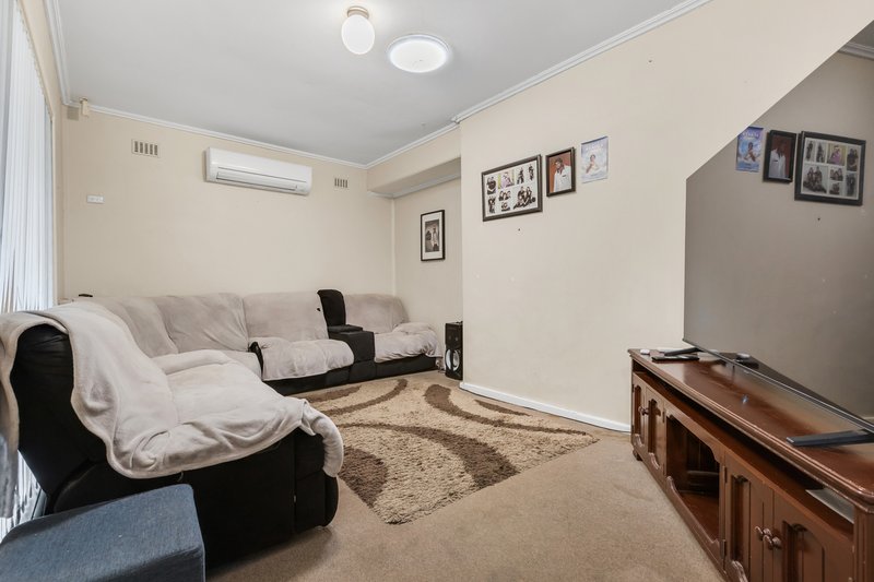 Photo - 3 Hamblynn Road, Elizabeth Downs SA 5113 - Image 9