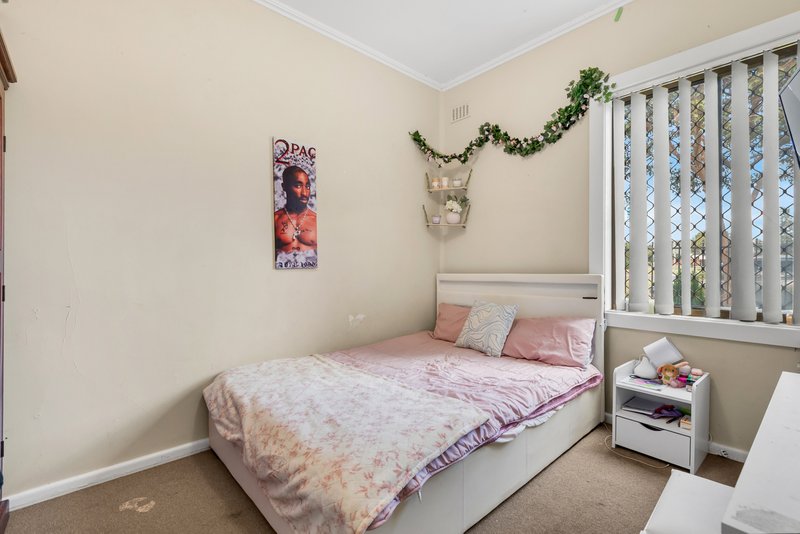 Photo - 3 Hamblynn Road, Elizabeth Downs SA 5113 - Image 11