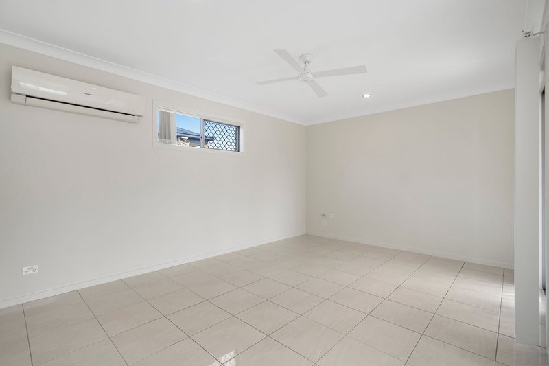 Photo - 3 Hamersly Street, Redbank Plains QLD 4301 - Image 8